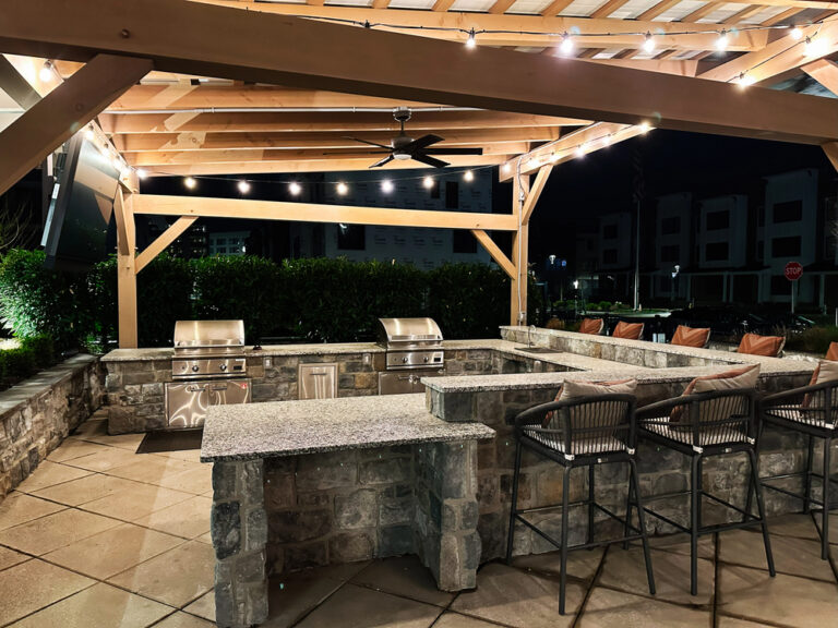 luxury outdoor kitchen design trends